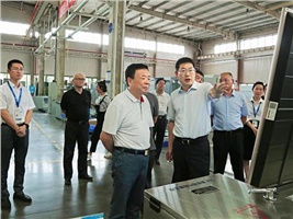 湖南省副省長(zhǎng)陳飛蒞臨威勝電氣調(diào)研考察